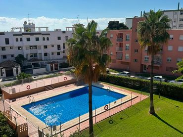 Piso con piscina en alquiler en C. Ramos Puente