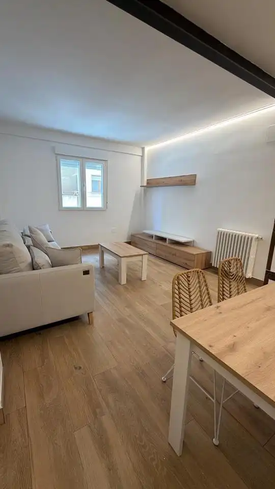 Sala d'estar de Pis per a compartir en Segovia amb Calefacció i Moblat