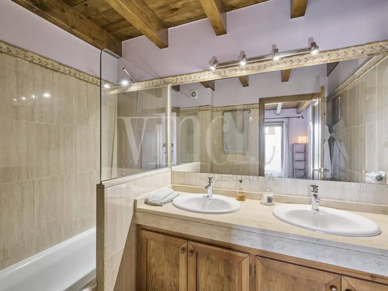 Baño de Casa adosada en venta en Guils de Cerdanya con Calefacción, Parquet y Terraza