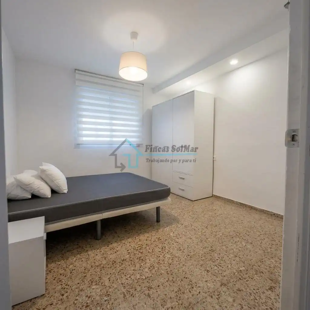 Dormitori de Apartament en venda en Castellón de la Plana / Castelló de la Plana amb Moblat i Balcó