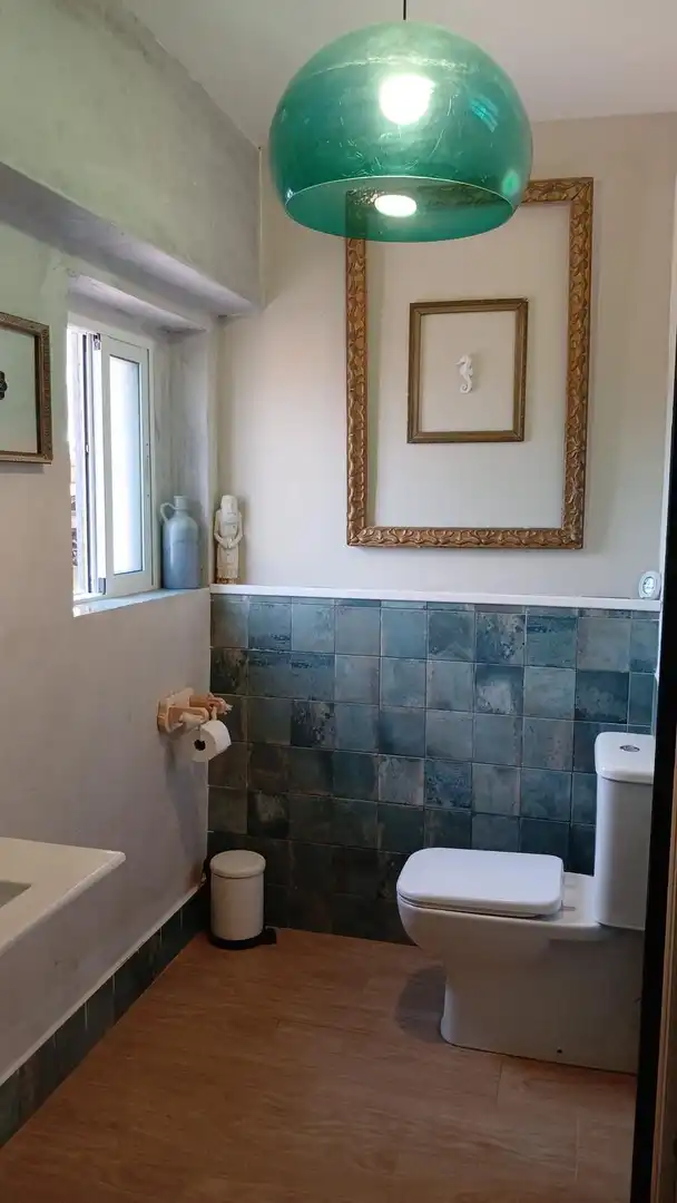 Bathroom of Commercial properties for rent in Racó