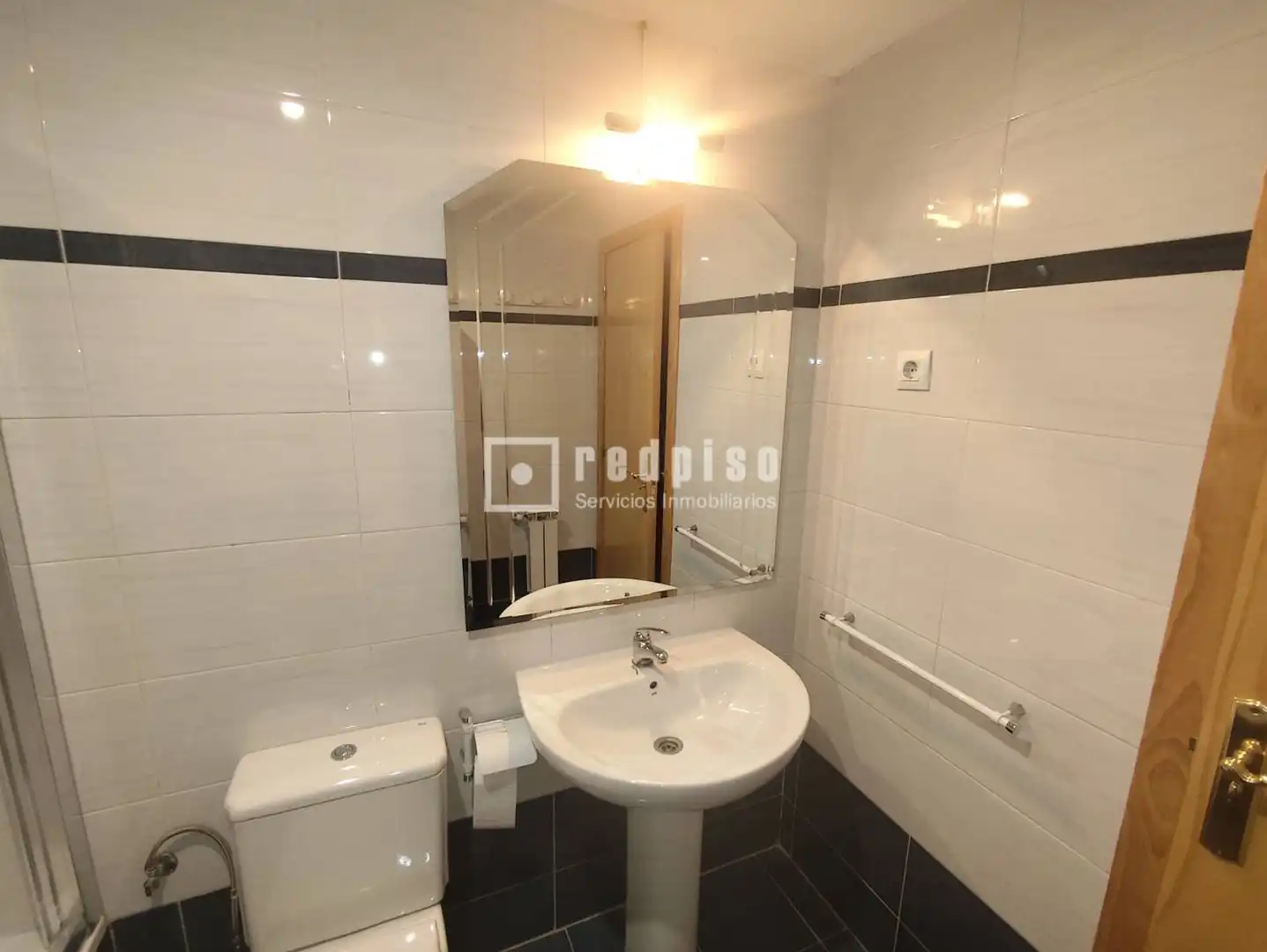 Bathroom of Houses for rent in Guadalajara  with Air Conditioner, Heating and Private garden