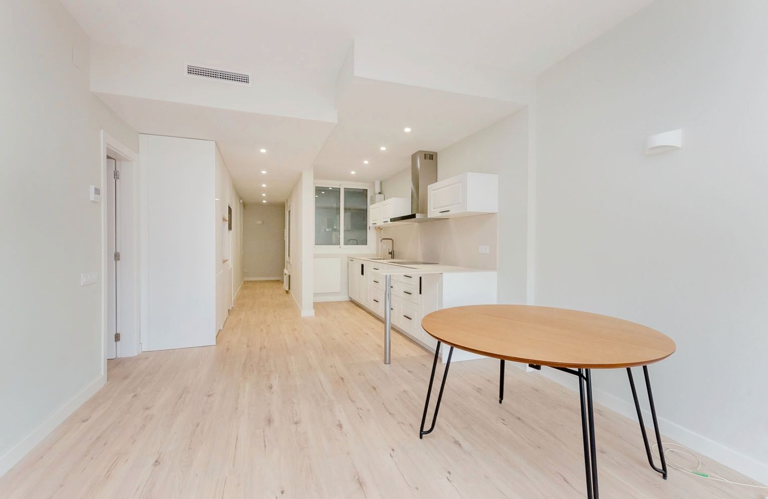 Flat to rent in  Barcelona Capital  with Air Conditioner, Heating and Parquet flooring