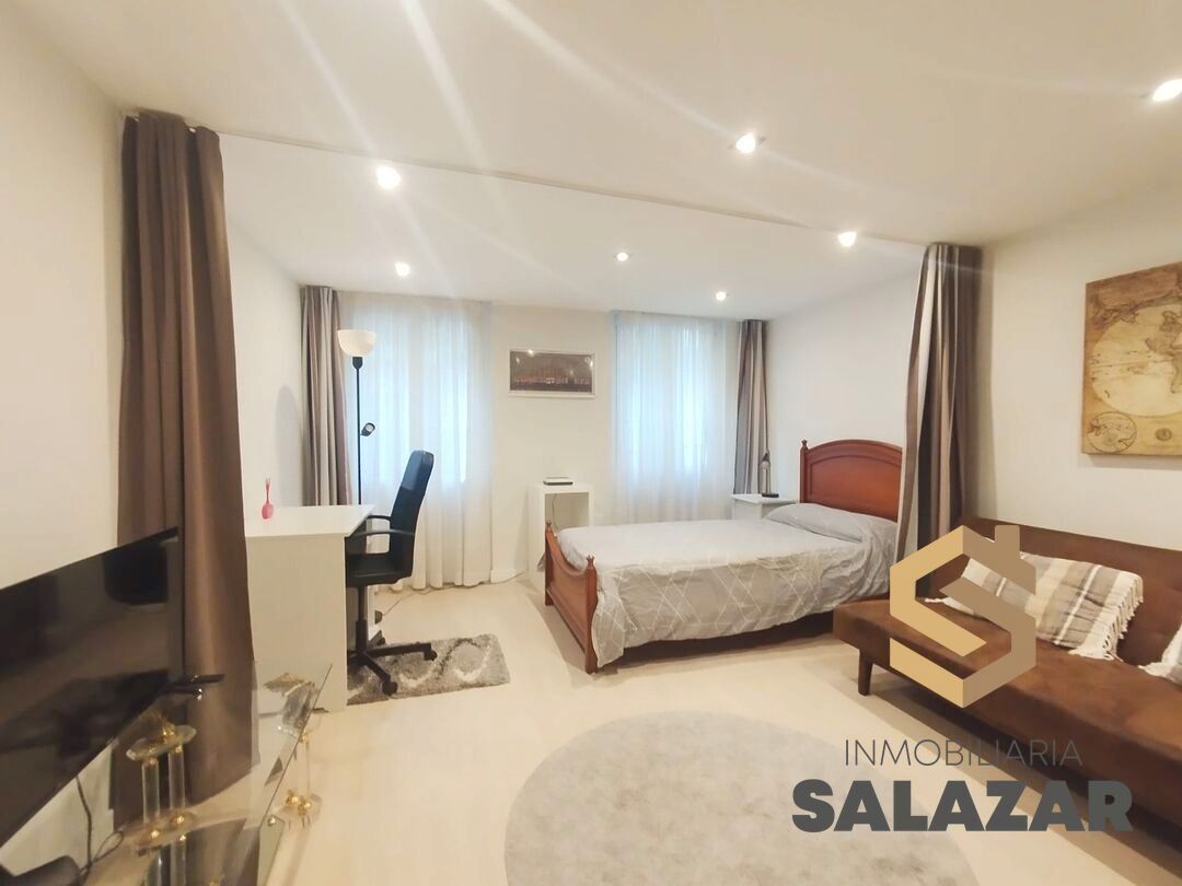 Bedroom of Flat for sale in Bilbao   with Furnished
