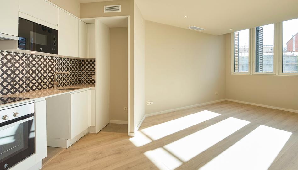 Foto 1 de Pis de lloguer a Carrer de València, 595, El Camp de l'Arpa del Clot, Barcelona