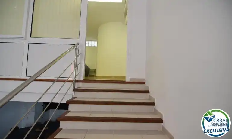Office for sale in Empuriabrava  with Furnished