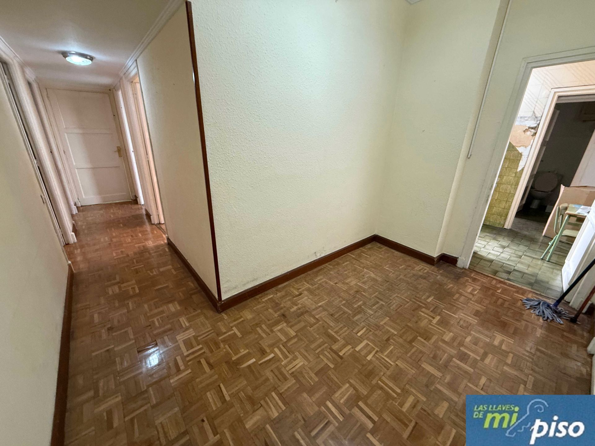 Flat for sale in Valladolid Capital  with Heating, Parquet flooring and Terrace