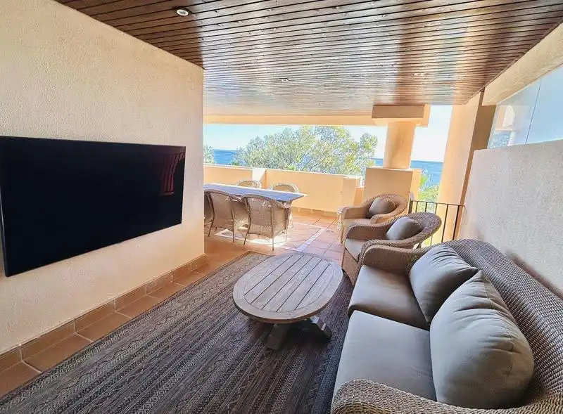 Terraza de Apartamento de alquiler en Estepona con Aire acondicionado, Terraza y Piscina