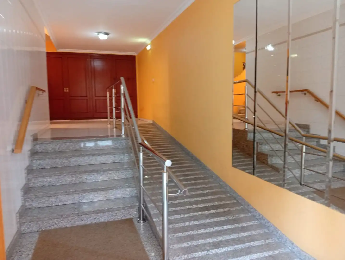 Piso en venta en Gijón  con Calefacción, Parquet y Terraza