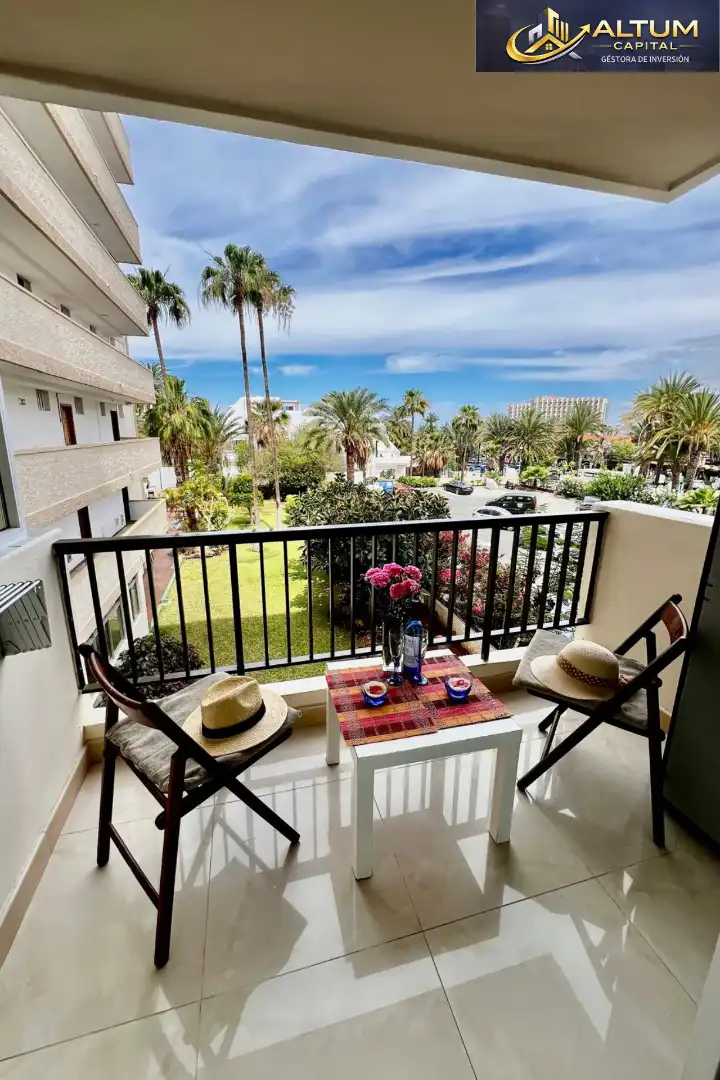 Piso con terraza en venta en Calle Noelia Afonso Cabrera, imagen 5