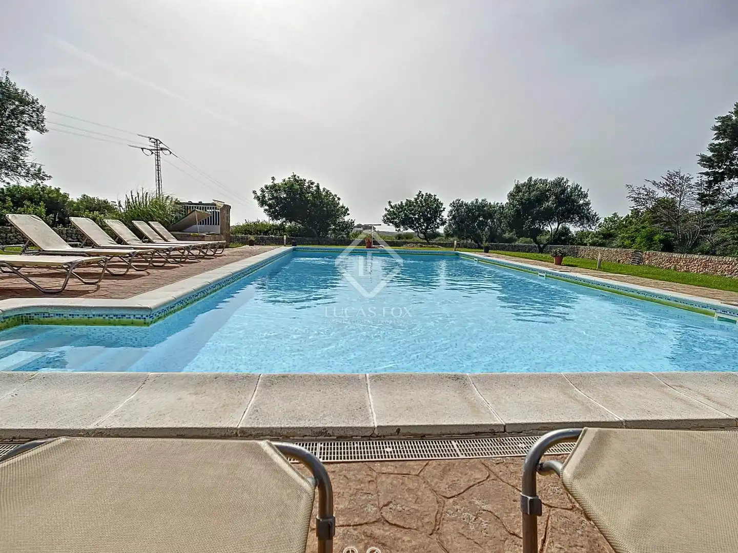 Schwimmbecken von Country house zum Verkauf in Ciutadella de Menorca mit Klimaanlage, Heizung und Privatgarten
