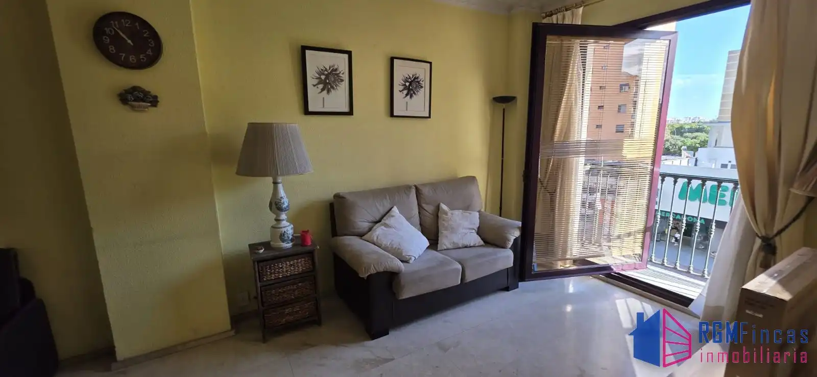 Flat with terrace to rent in Nervión, imagen 2