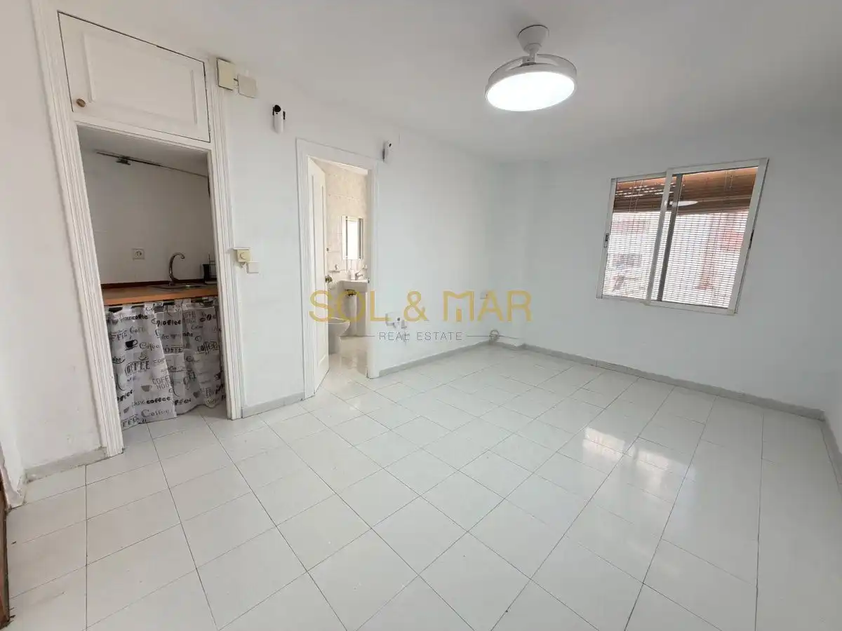 Study for rent in Rio Caramel, Manantiales - Estación de Autobuses