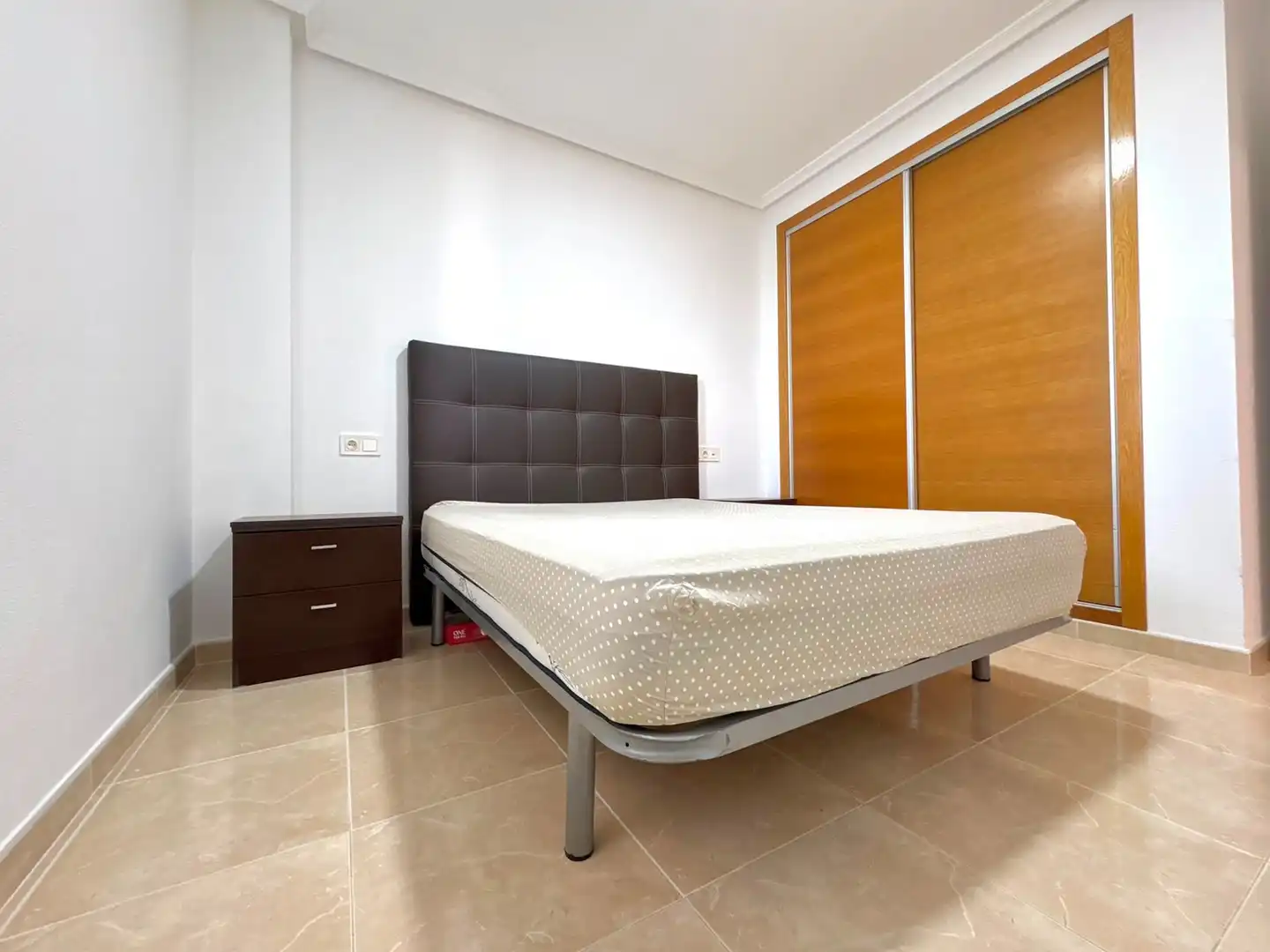 Schlafzimmer von Wohnungen zum Verkauf in Guardamar del Segura mit Klimaanlage, Heizung und Terrasse