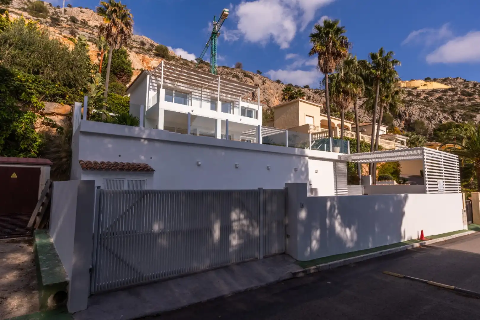 Detached house with terrace for sale in Altea ciudad