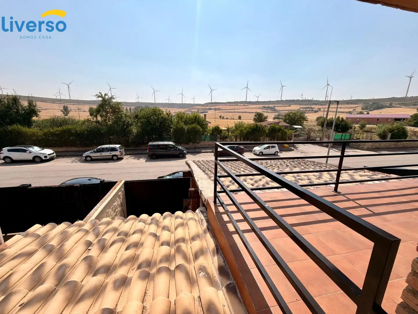 Terrassa de Casa adosada en venda en Alfoz de Quintanadueñas amb Calefacció, Terrassa i Traster