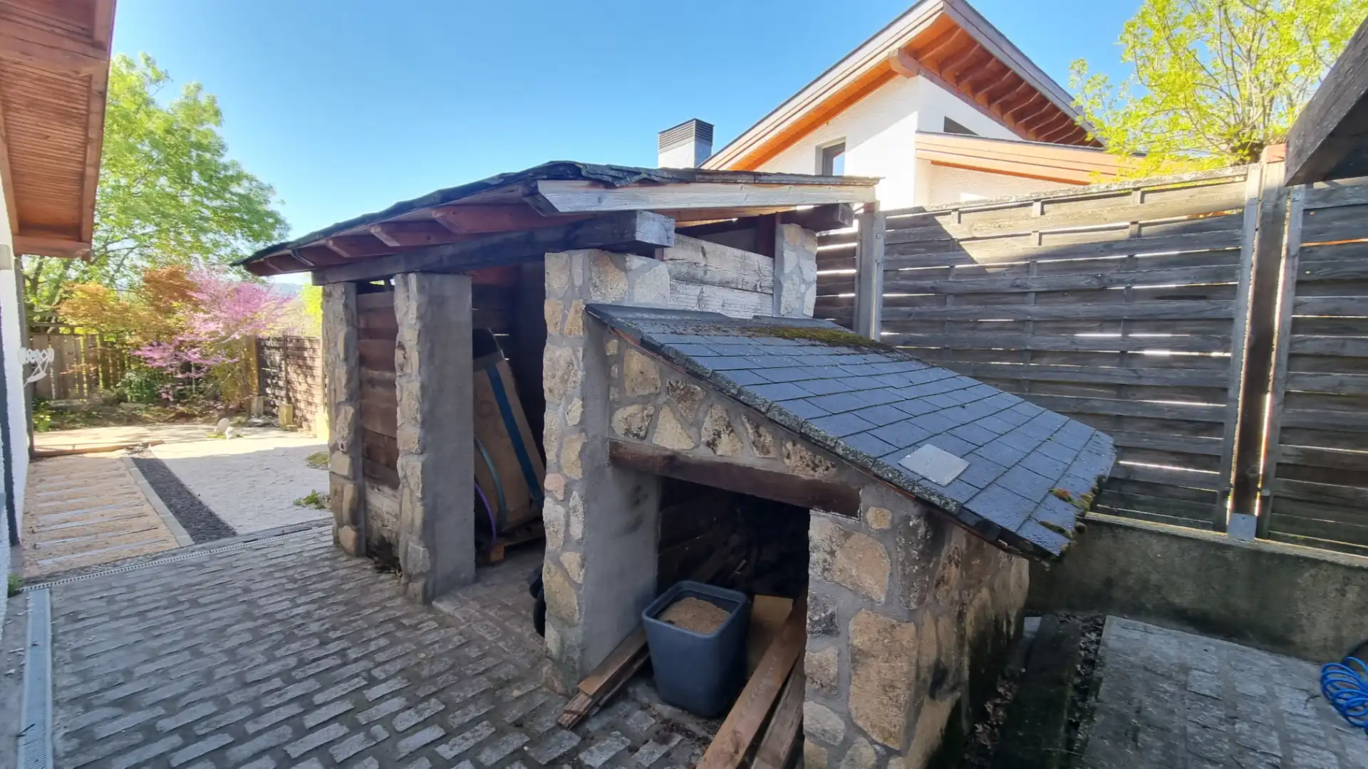 Exterior view of Houses for sale in Moralzarzal  with Heating, Private garden and Storage room