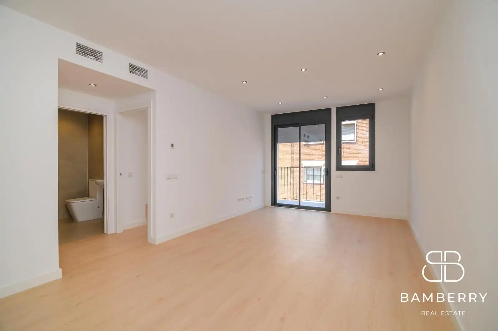 Sala d'estar de Àtic en venda en Sant Boi de Llobregat amb Parquet