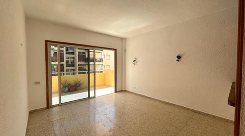 Foto 4 de Apartament en venda a Avenida Juan Carlos I, 37, Los Cristianos, Arona