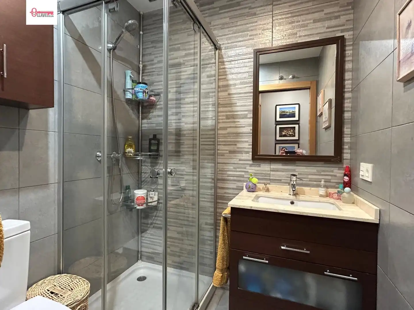 Badezimmer von Wohnung zum Verkauf in Burgos mit Heizung, Parkett und Abstellraum