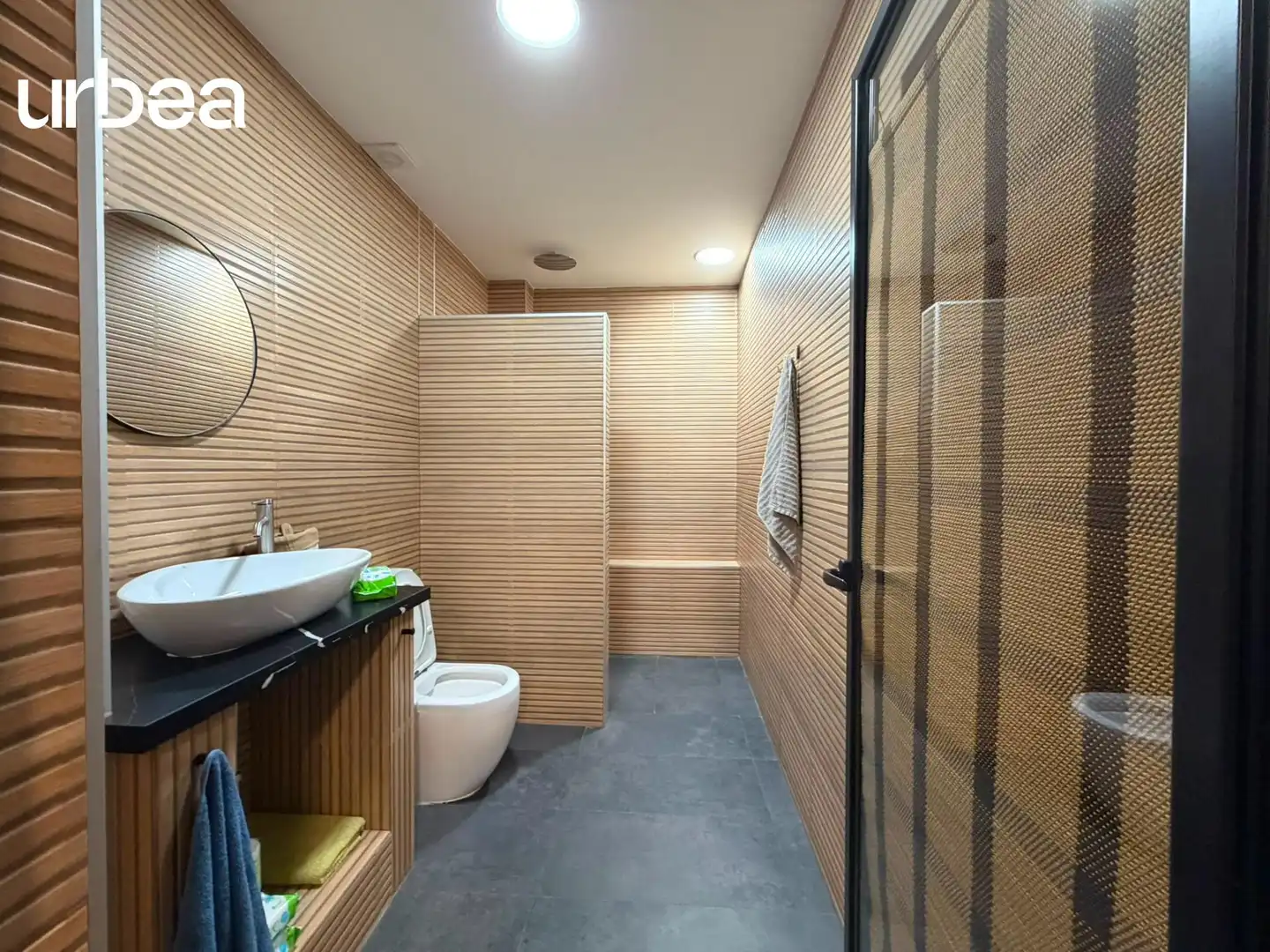 Baño de Planta baja en venta en Málaga con Aire acondicionado