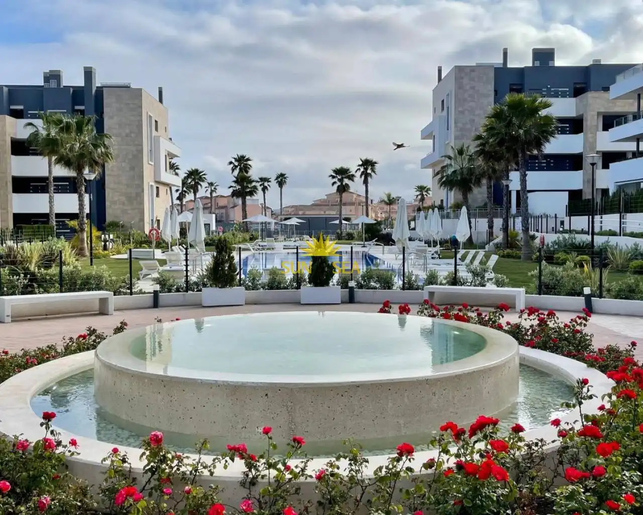 Piscina de Ático de alquiler en Orihuela con Aire acondicionado, Calefacción y Terraza