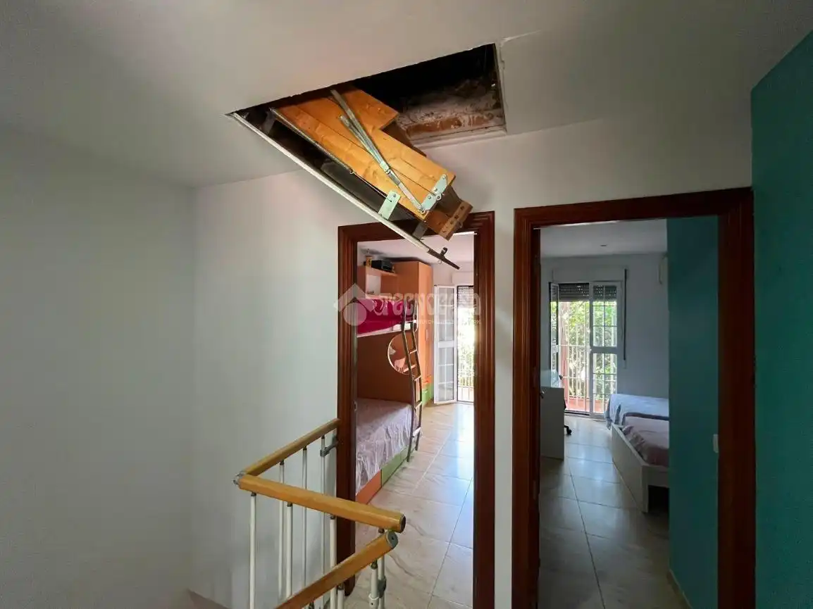 Detached homes for sale in Dos Hermanas  with Air Conditioner and Balcony