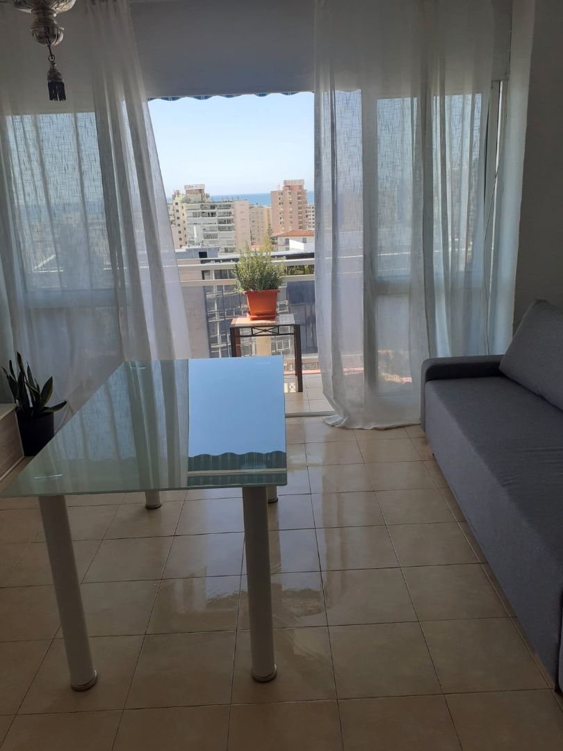 Terrassa de Apartament en venda en Torremolinos amb Aire condicionat i Moblat