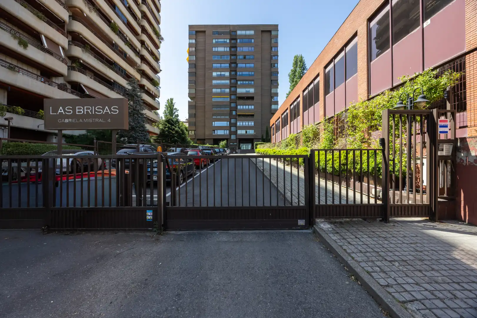 Vista exterior de Piso en venta en Madrid con Aire acondicionado, Calefacción y Jardín privado