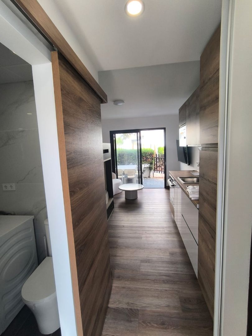 Study to rent in Estepona  with Air Conditioner, Heating and Terrace