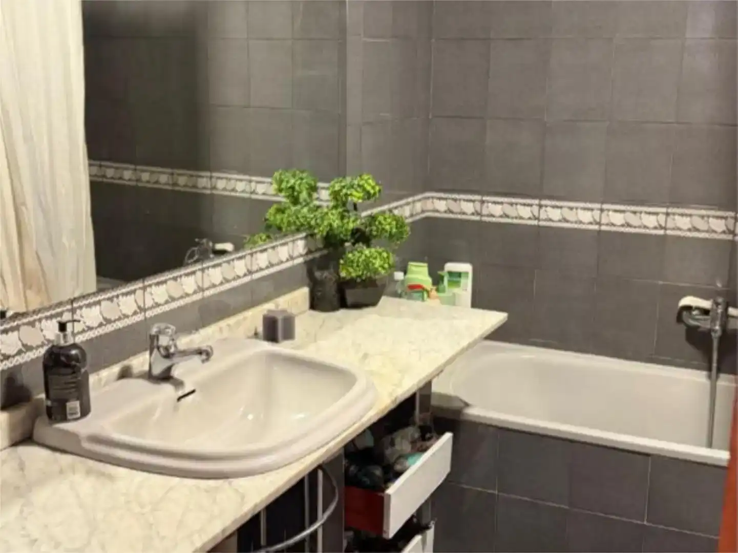 Bathroom of Flat for sale in La Alberca   with Balcony