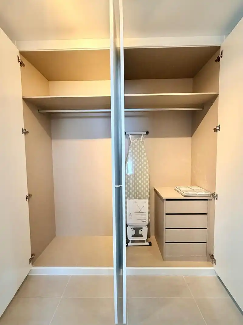 Dormitori de Apartament de lloguer en Estepona amb Aire condicionat, Calefacció i Terrassa