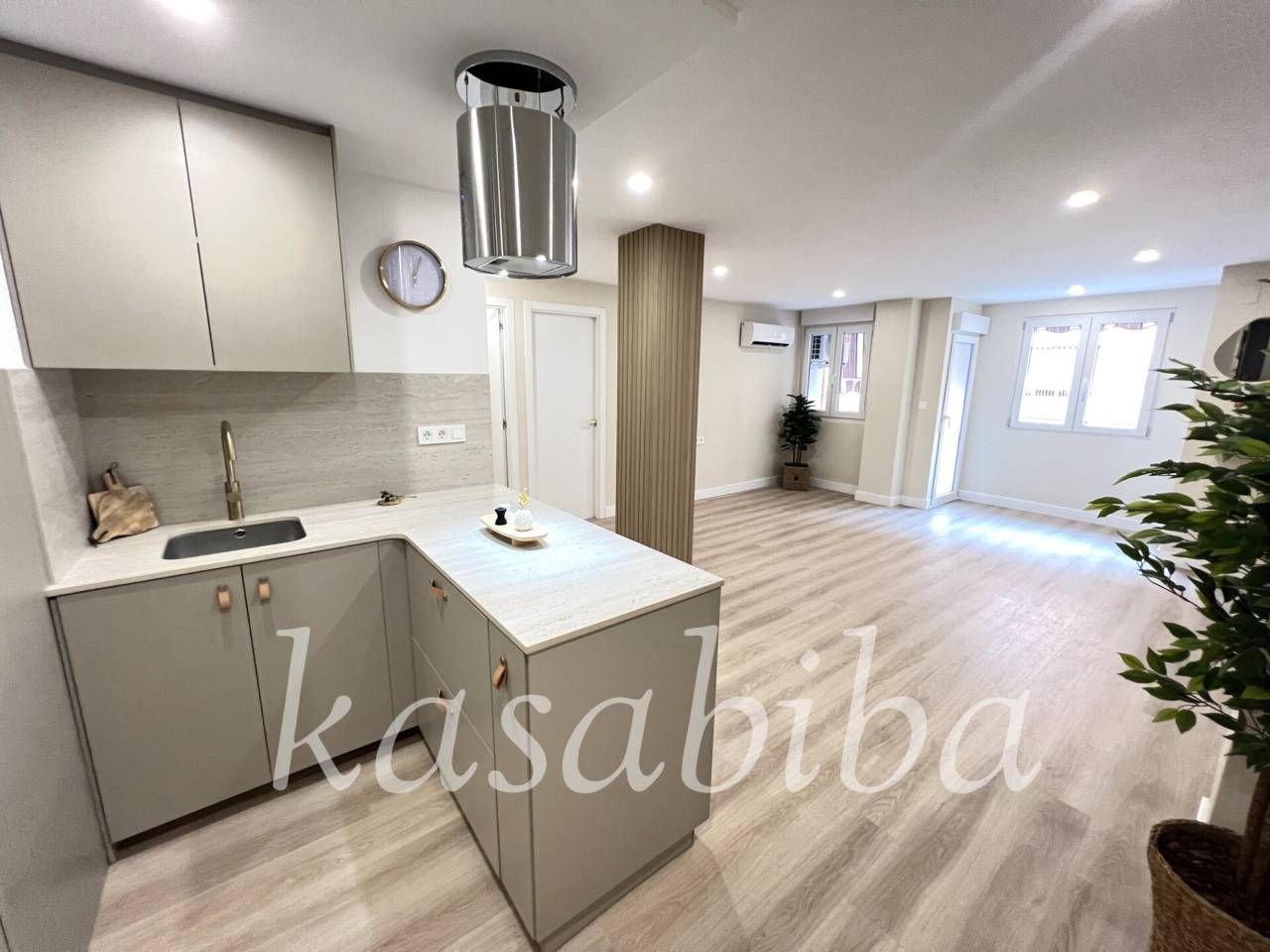 Kitchen of Flat for sale in  Valencia Capital  with Air Conditioner, Heating and Parquet flooring