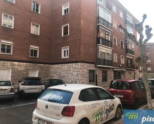 Exterior view of Flat for sale in Valladolid Capital  with Heating, Parquet flooring and Terrace