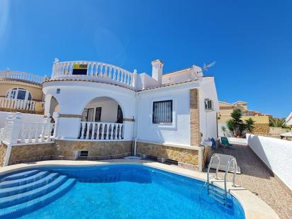 Vista exterior de Casa o xalet en venda en Santa Pola amb Terrassa, Piscina i Balcó