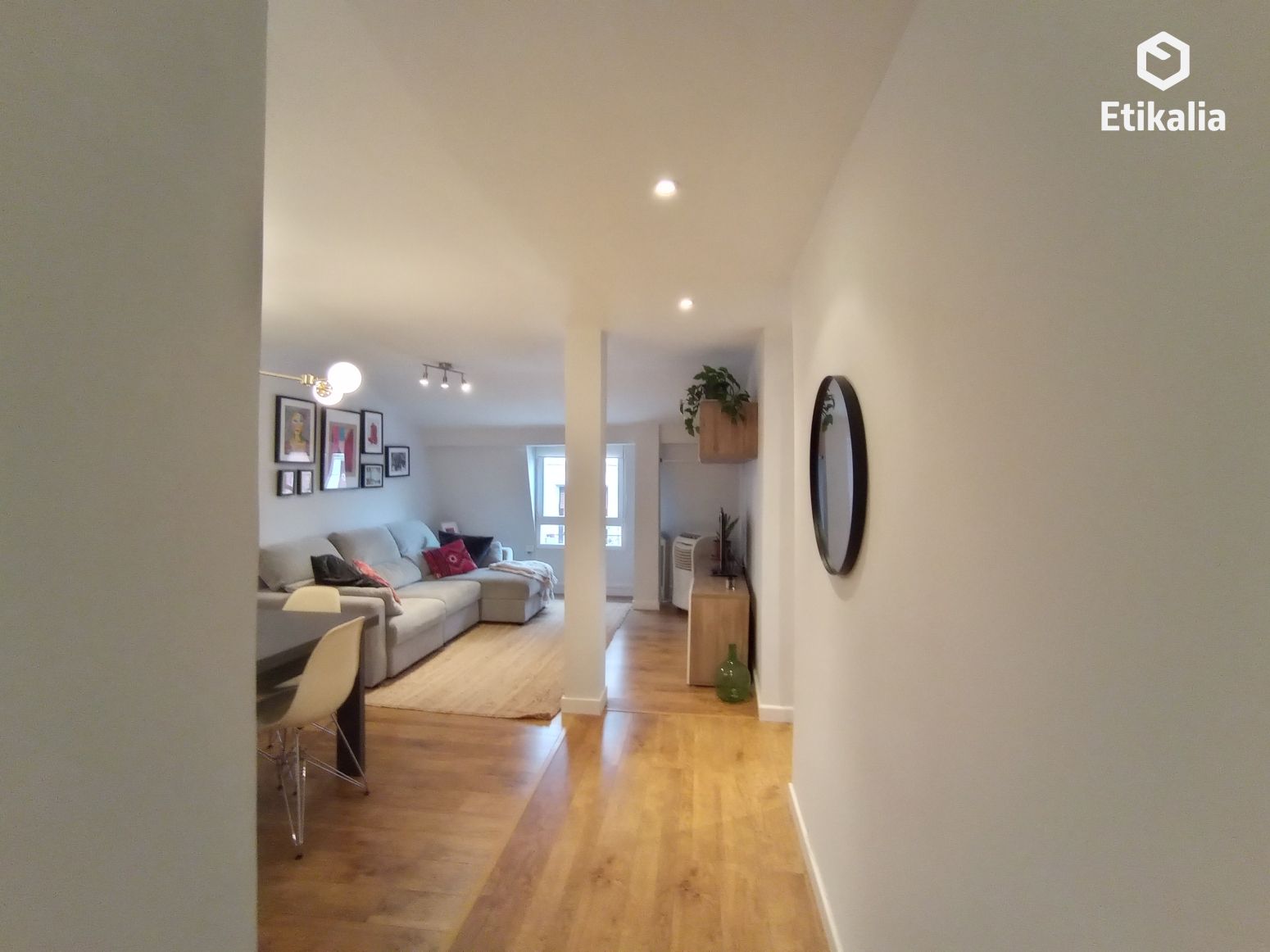 Sala d'estar de Pis de lloguer en Bilbao  amb Calefacció