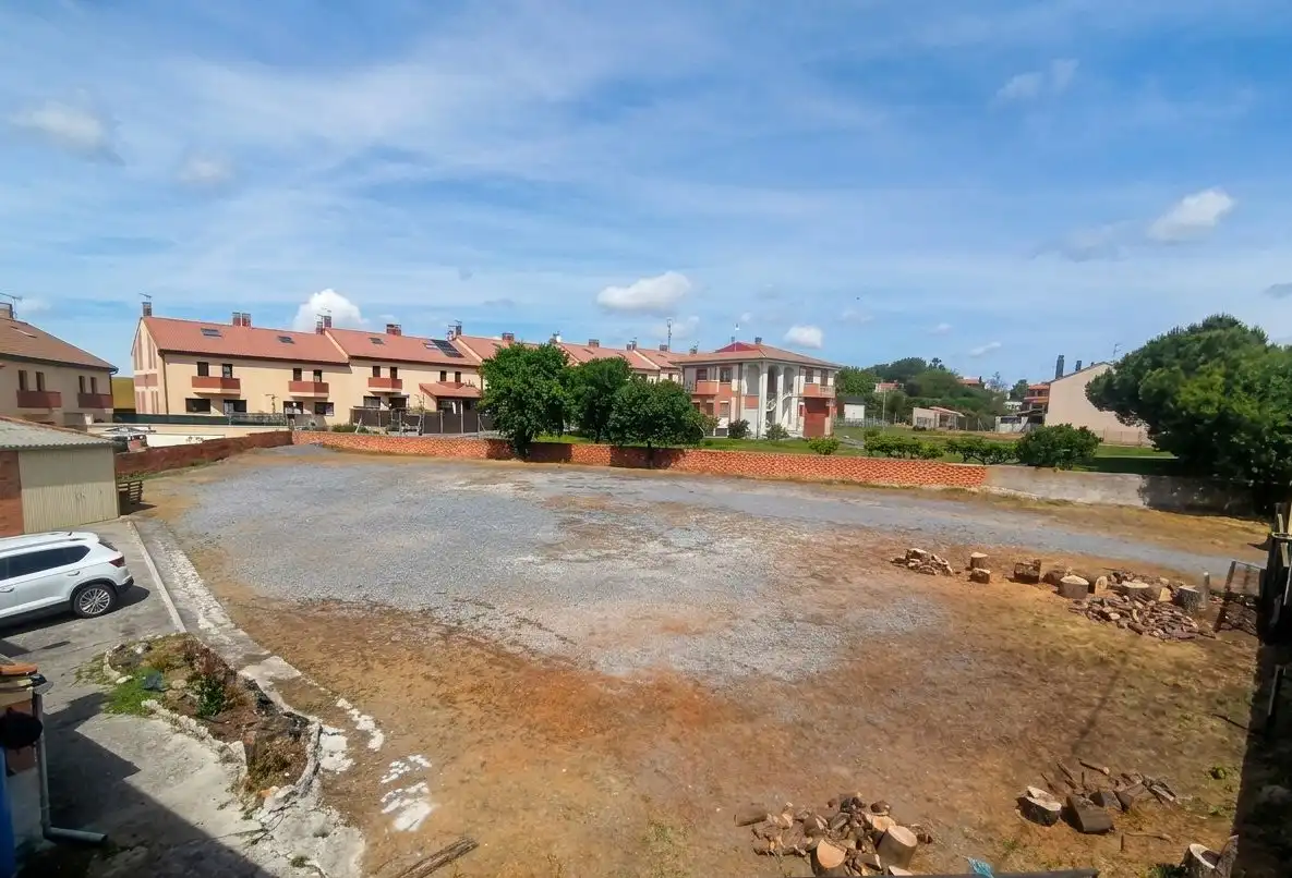 Edificio en venta en Roda de Eresma