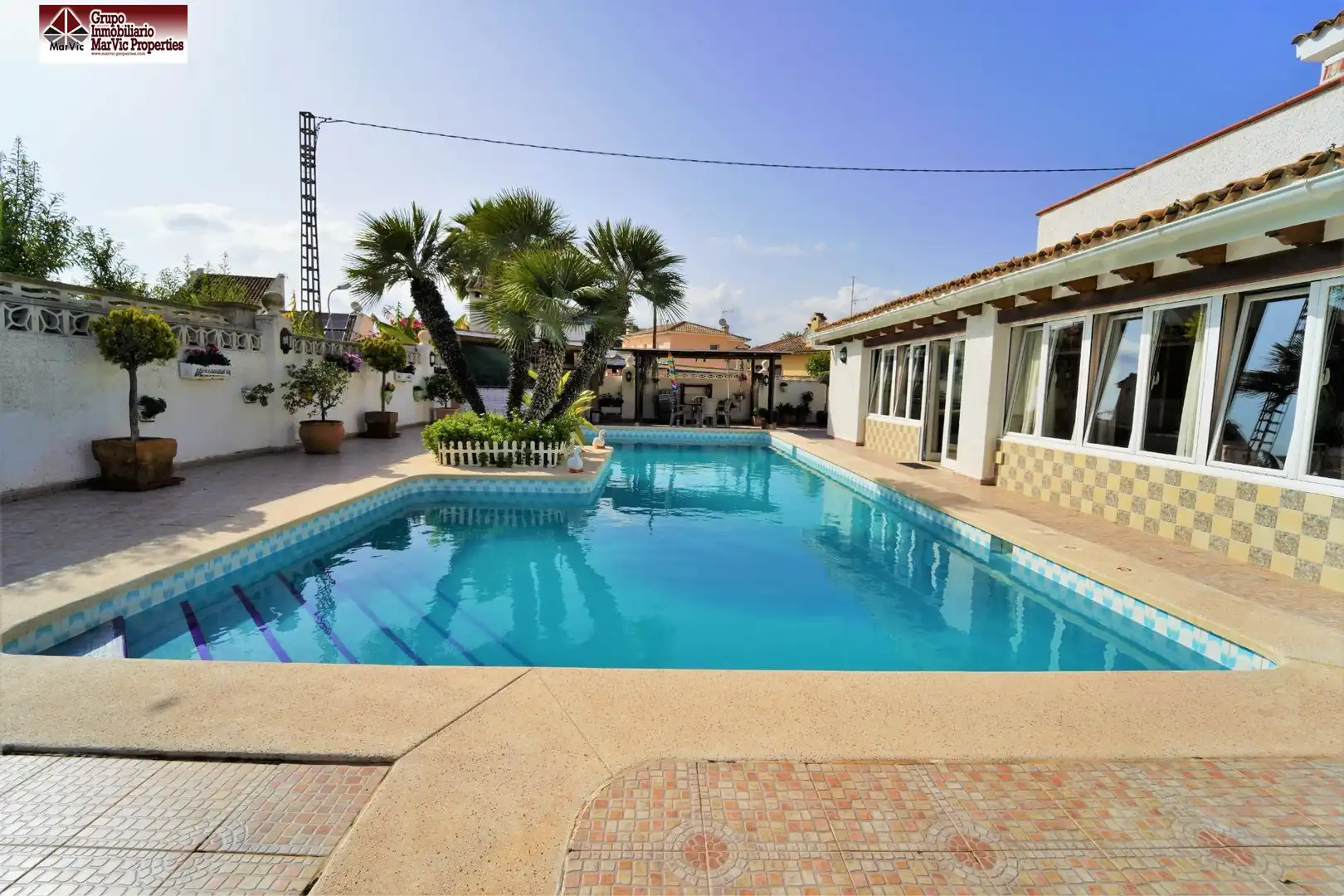 Piscina de Casa o chalet en venta en Benidorm con Calefacción, Jardín privado y Terraza