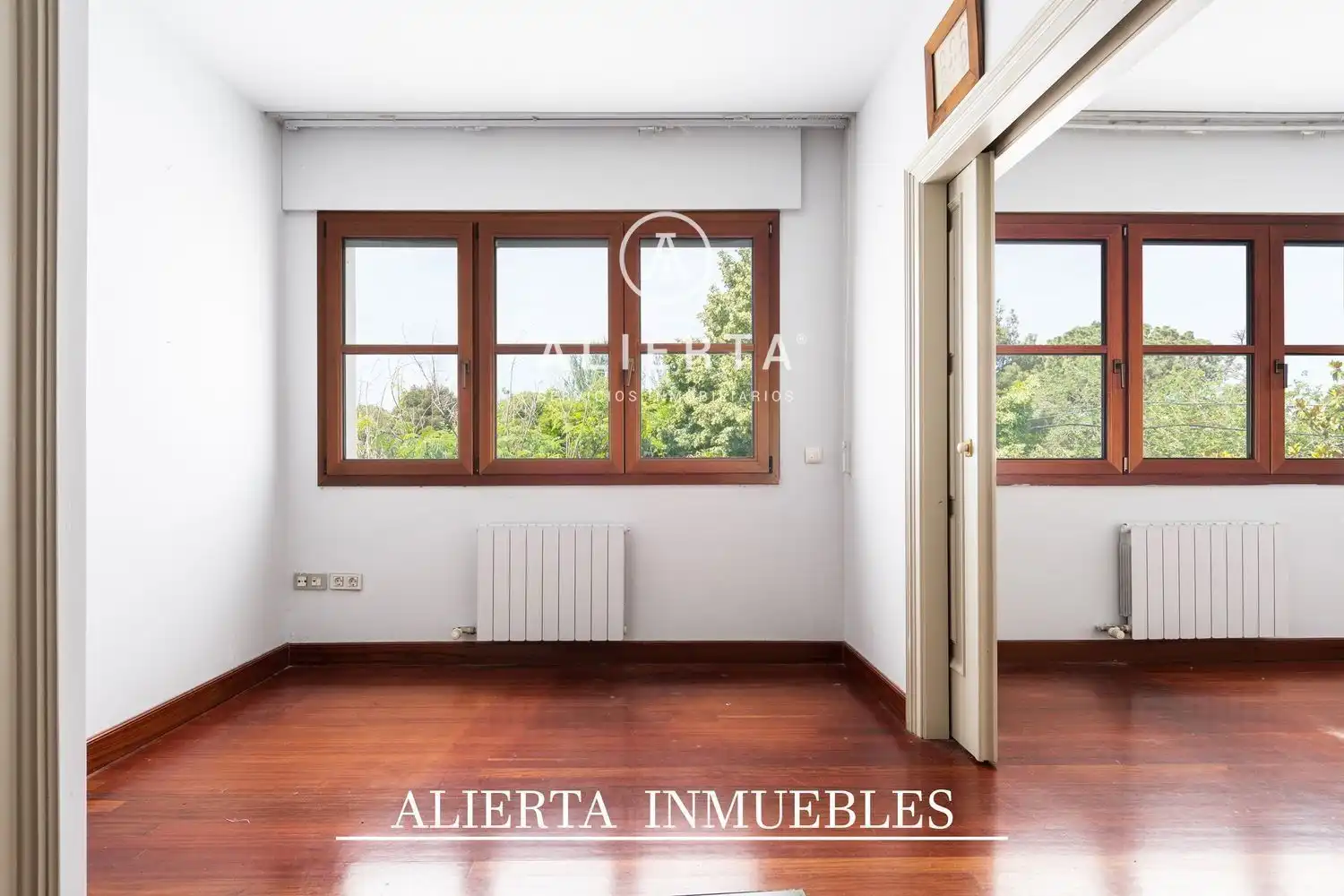 Houses for sale in del Ducado de Neopatria, Casablanca