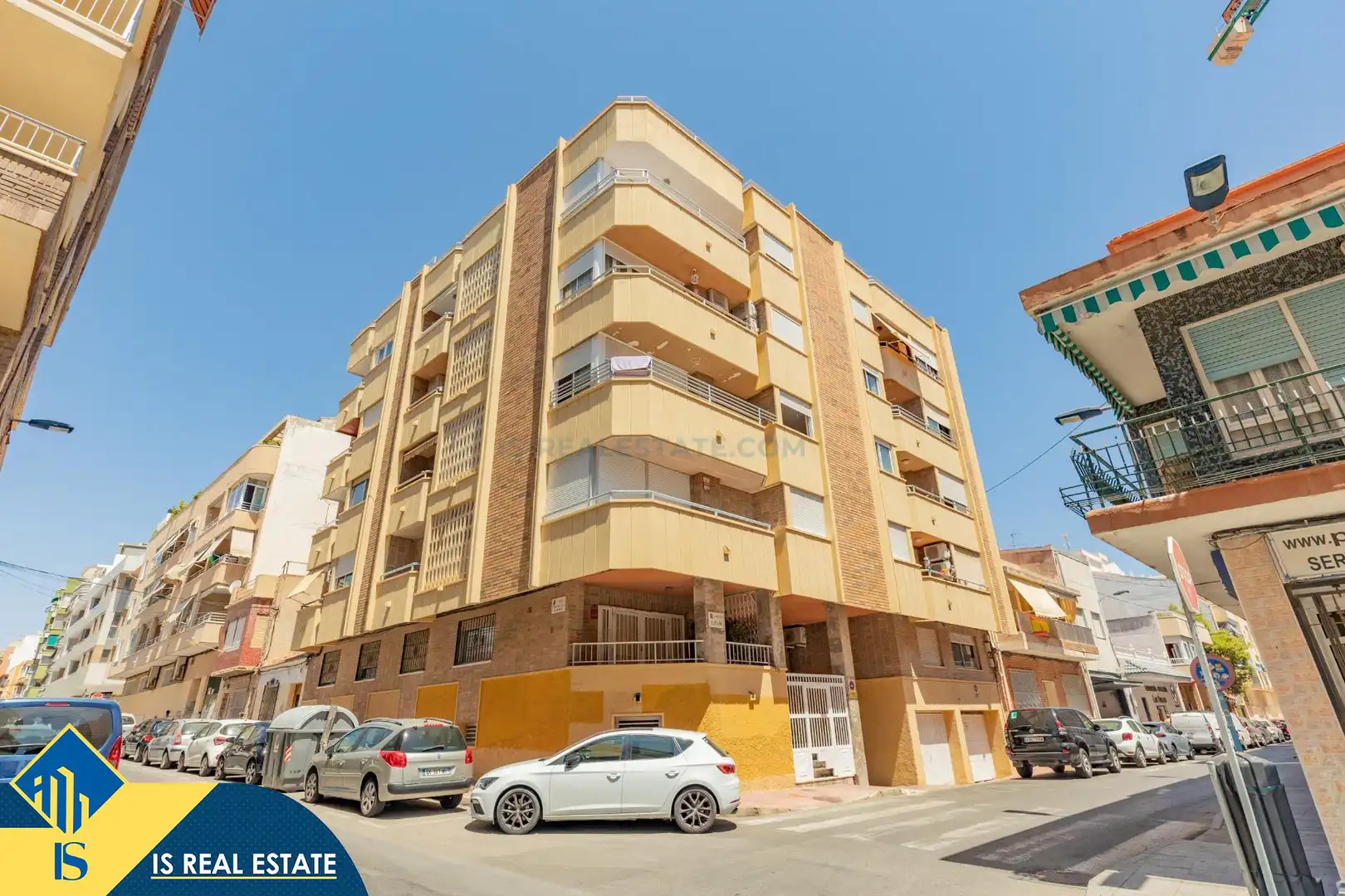 Apartment with lift for sale in Playa del Cura