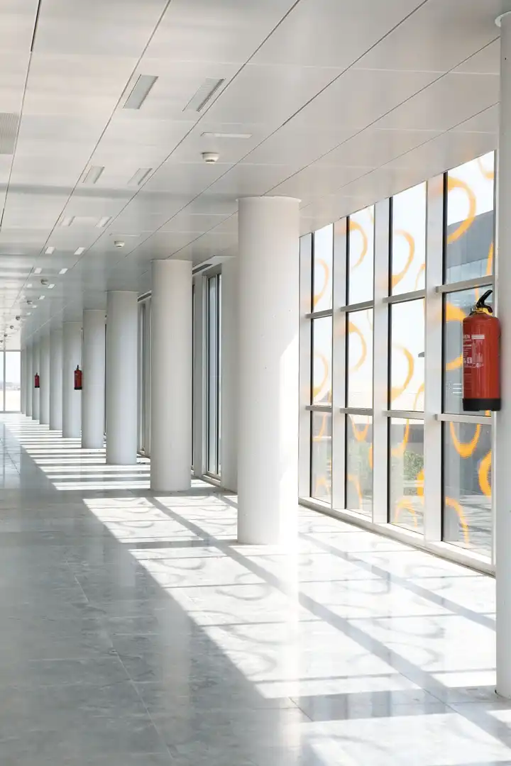 Oficina de alquiler en N/A, Almeda - El Corte Inglés