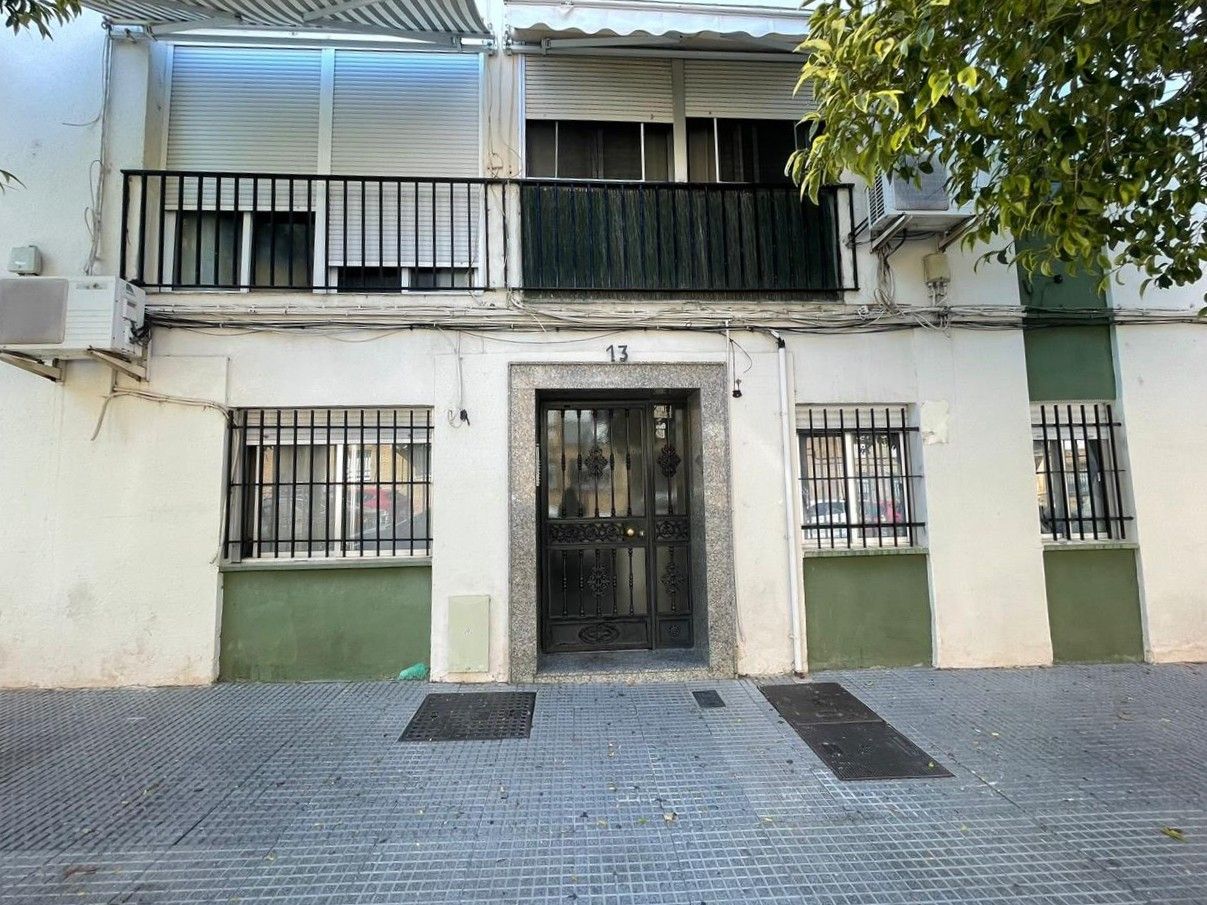 Vista exterior de Pis en venda en  Huelva Capital