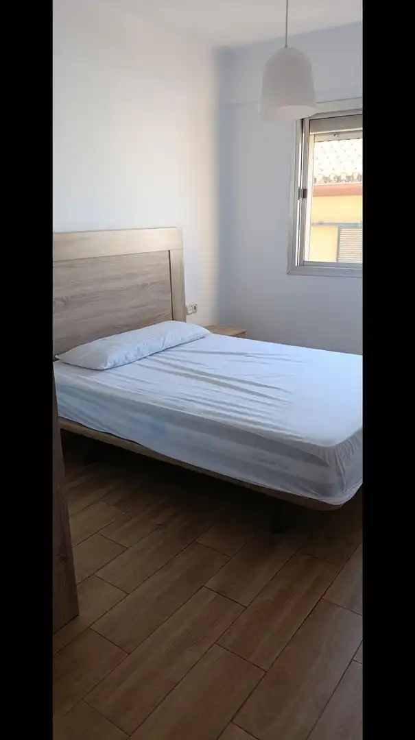 Schlafzimmer von Wohnung zur Miete in Granada mit Möbliert