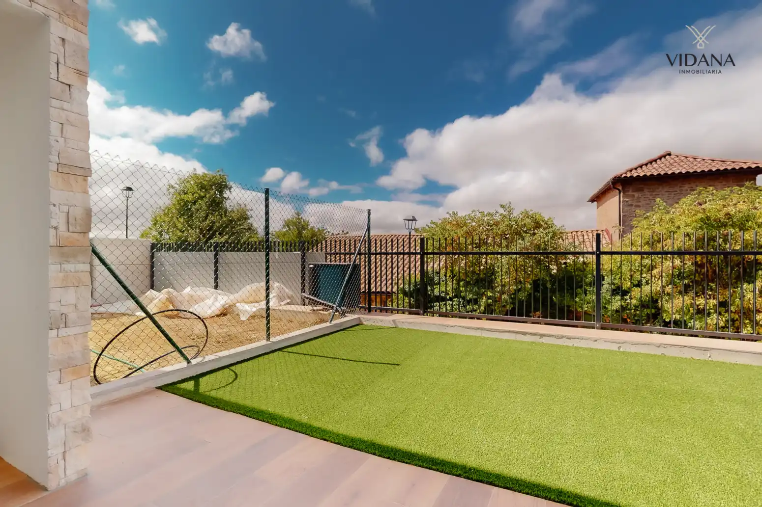 Terrassa de Casa o xalet en venda en Berriozar amb Calefacció, Jardí privat i Traster
