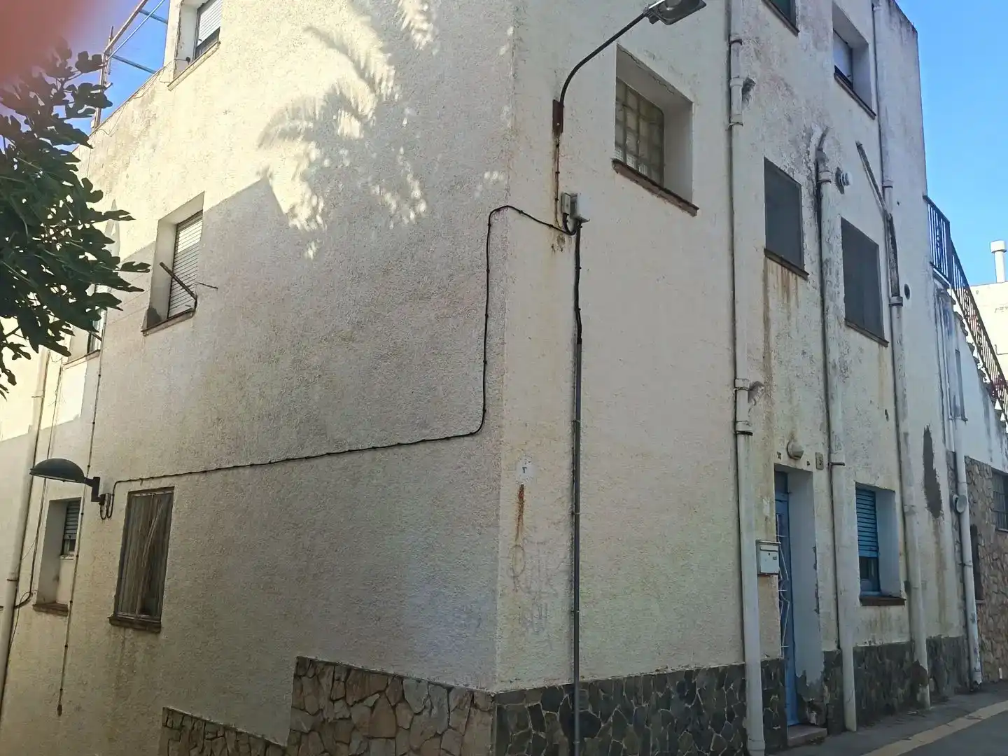 Vista exterior de Casa adosada en venda en Llançà