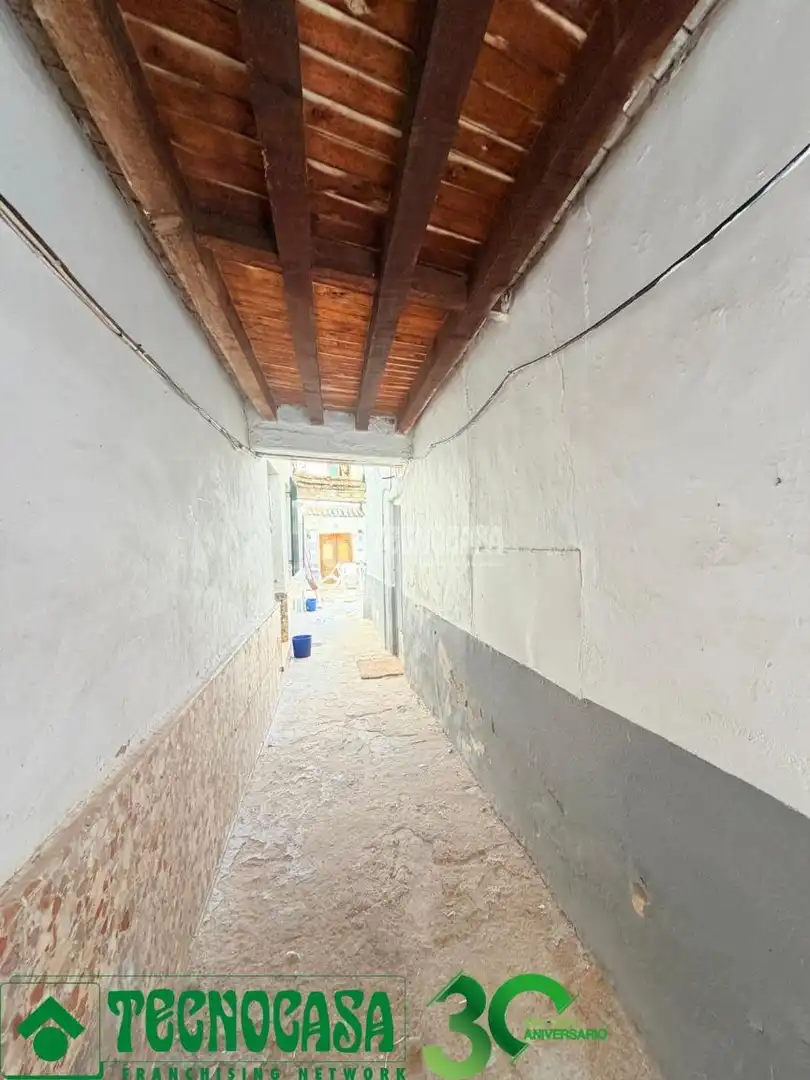 Casa amb piscina en venda a Polán, imagen 2