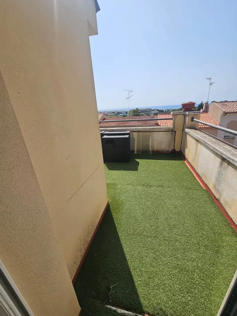 Terrassa de Casa o xalet en venda en Vilanova i la Geltrú amb Jardí privat, Terrassa i Piscina