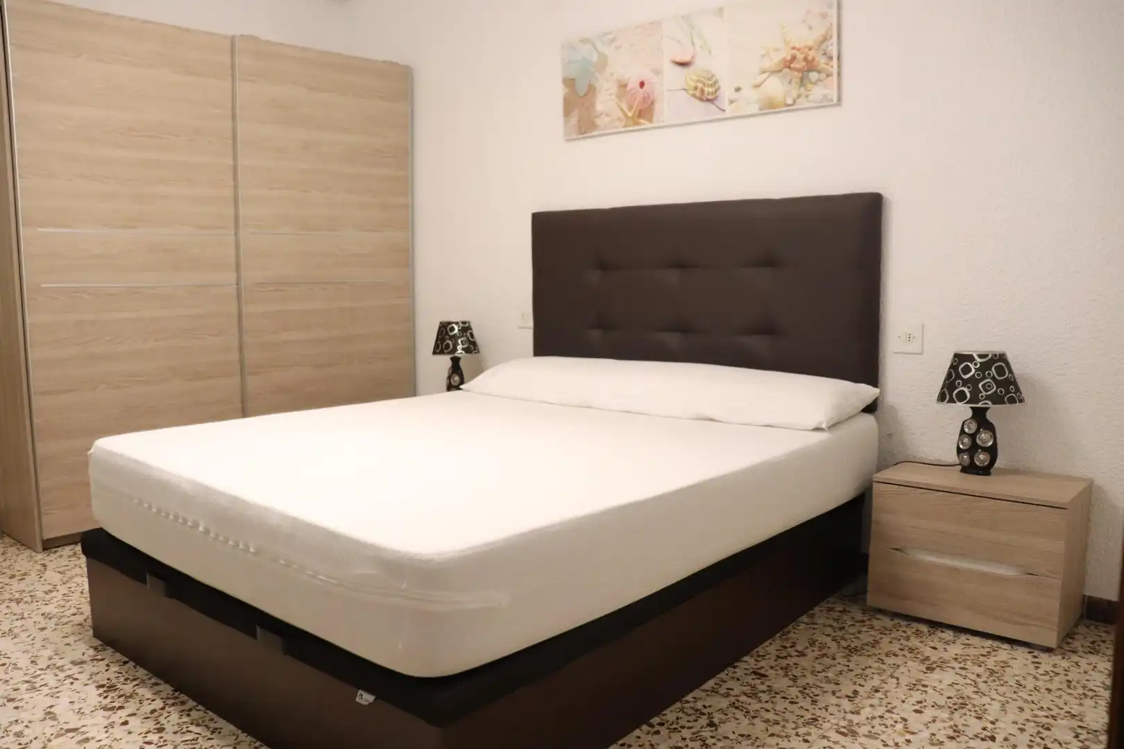 Habitación de Piso de alquiler en Elche / Elx con Aire acondicionado, Amueblado y Balcón