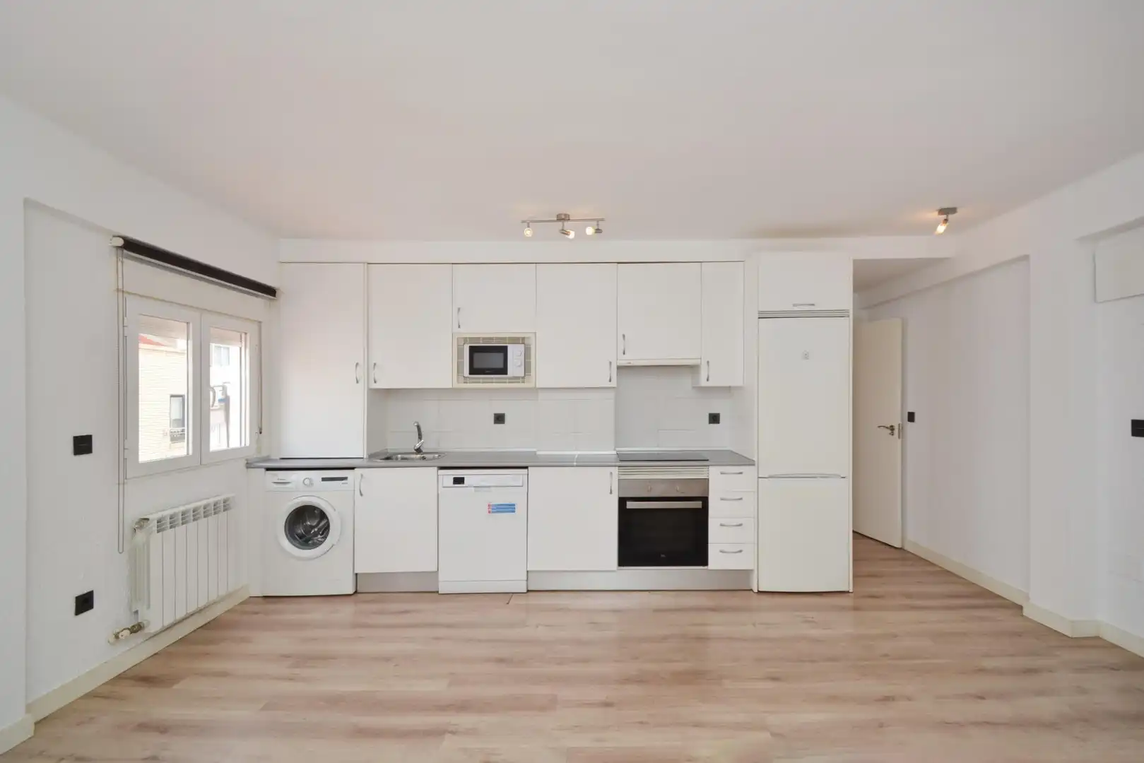 Cocina de Piso en venta en Zaragoza con Calefacción