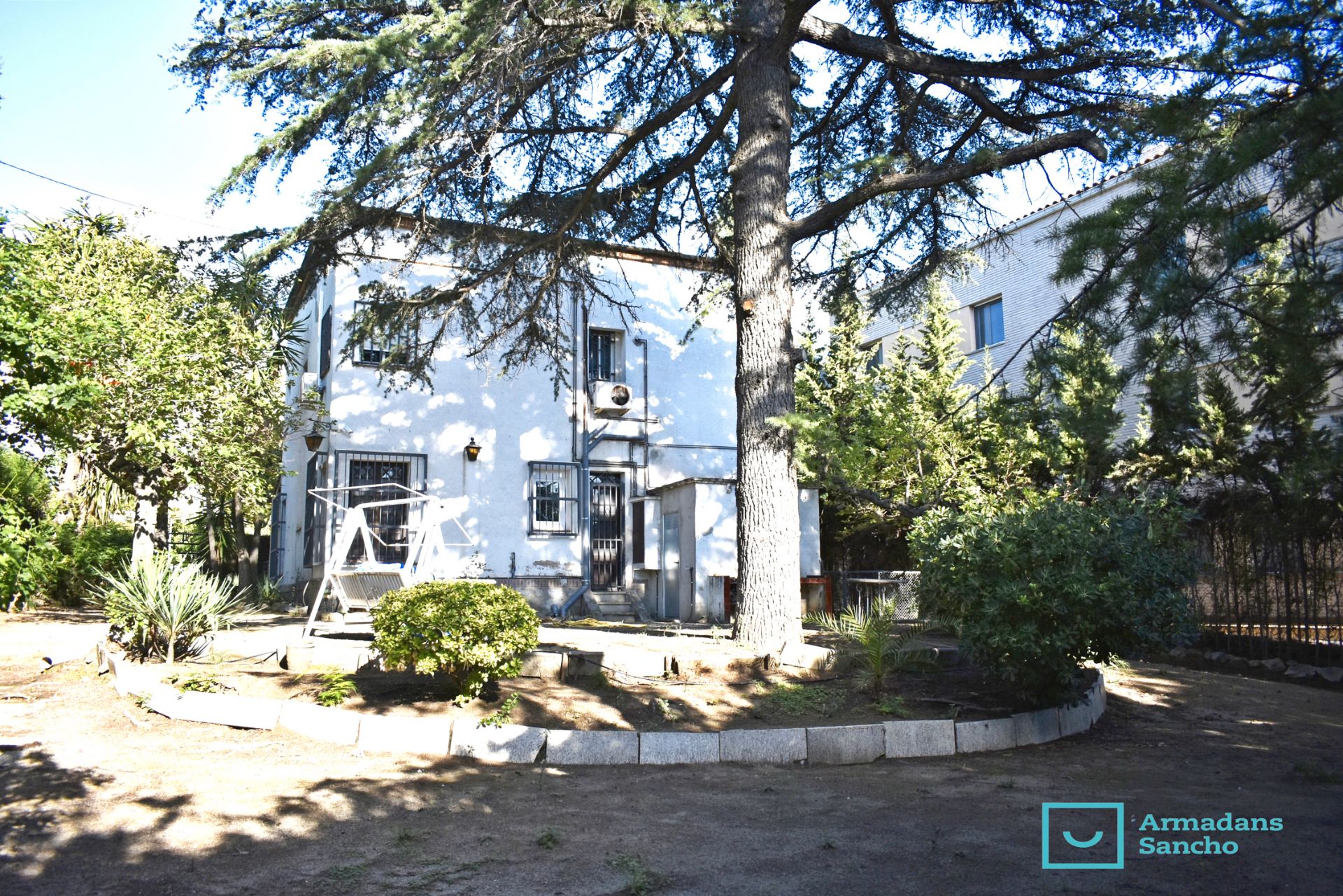 Exterior view of House or chalet to rent in Tiana  with Air Conditioner, Heating and Private garden